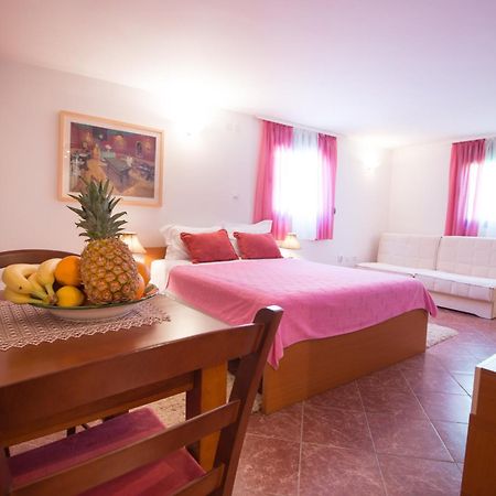 Apartments Babilon Котор Екстериор снимка
